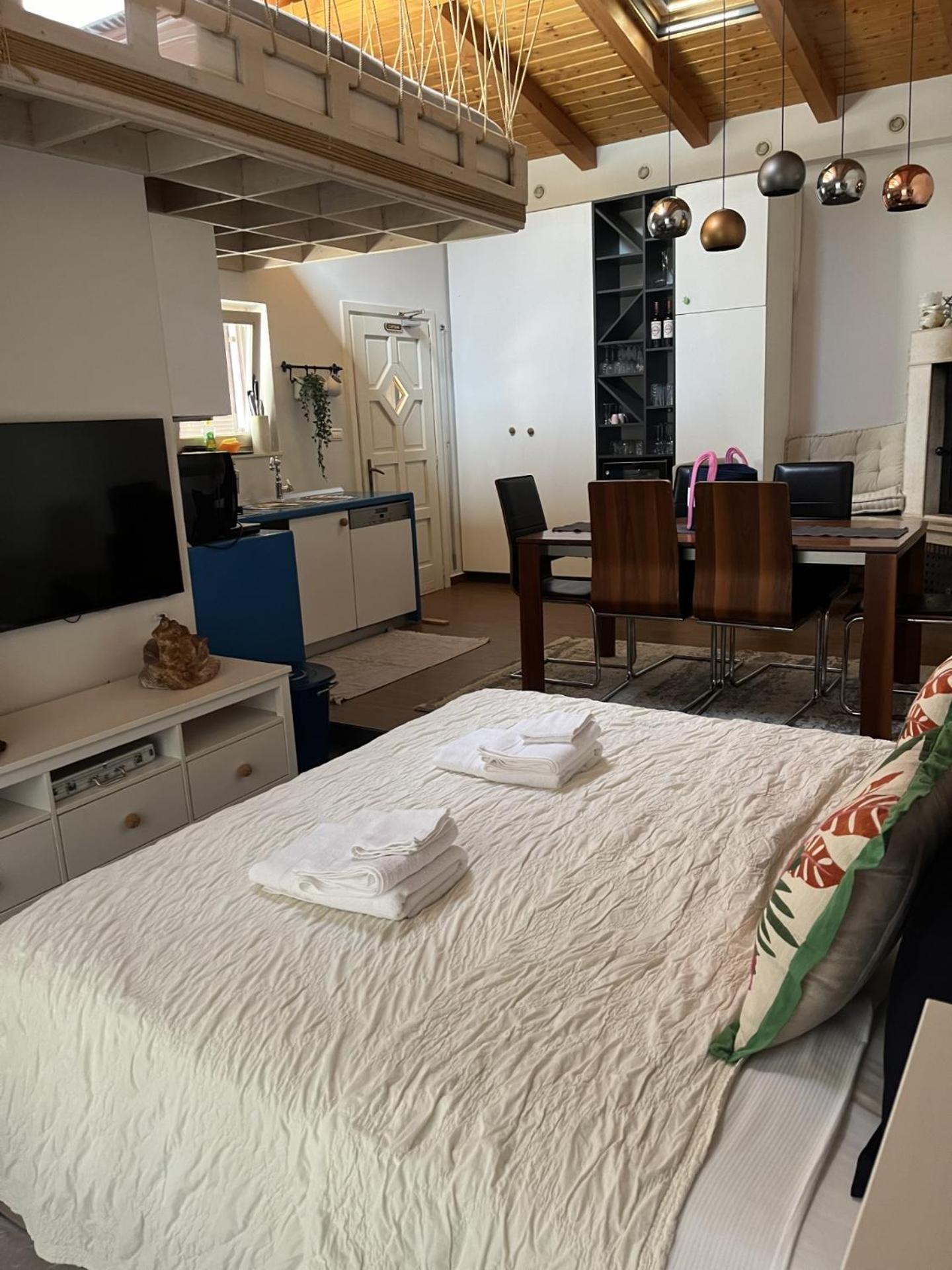 Small House Nea In Center-with Free Parking * Pula
