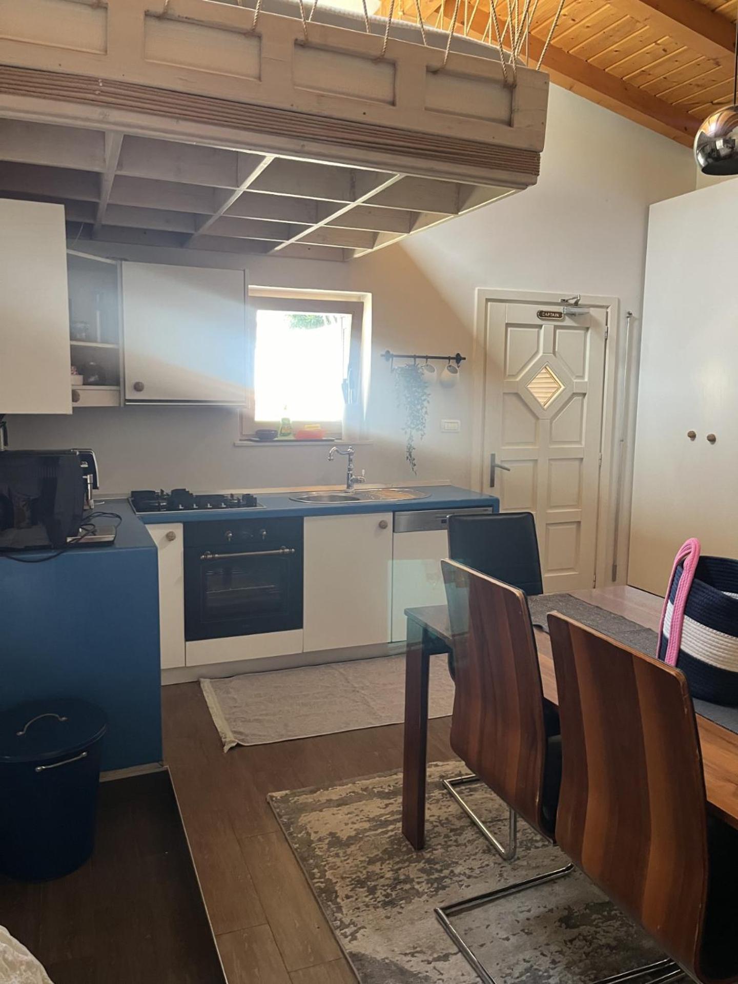 Small House Nea In Center-with Free Parking Apartament